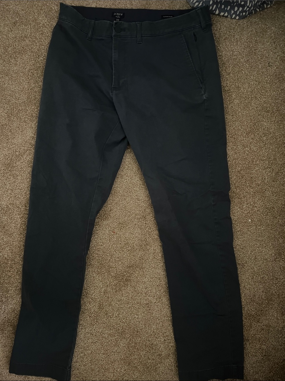 J. Crew Men’s Forest Green Chinos